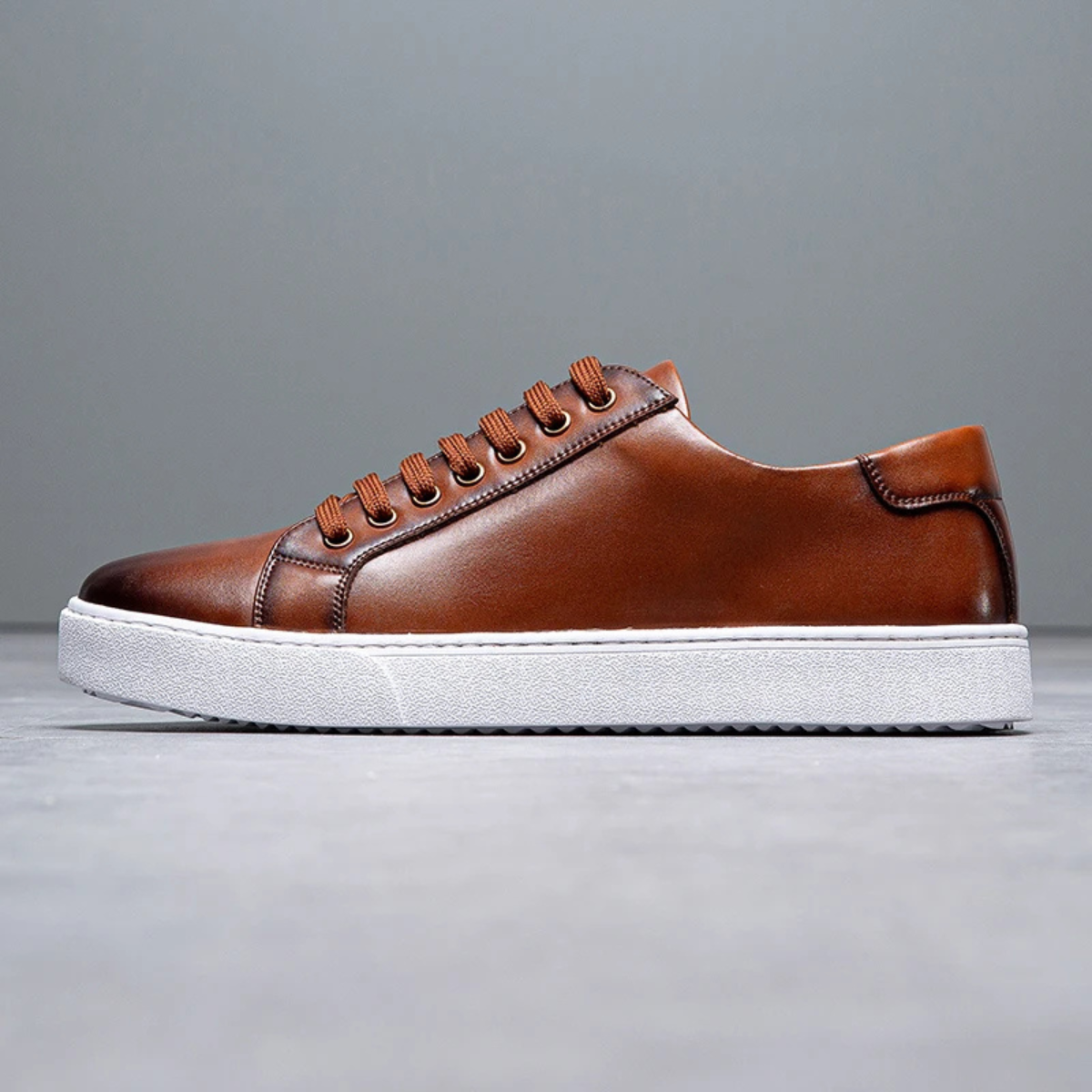 Meadowlark Men’s Classic Low-Top Casual Lace-Up Sneakers