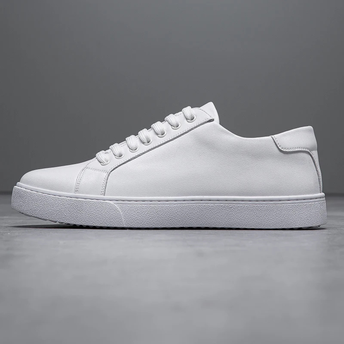 Meadowlark Men’s Classic Low-Top Casual Lace-Up Sneakers