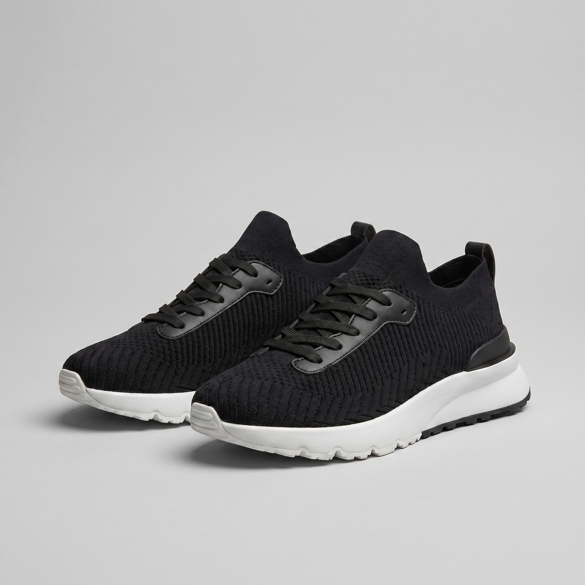 Men's Knit Upper Lace Up Low Top Casual Trainers