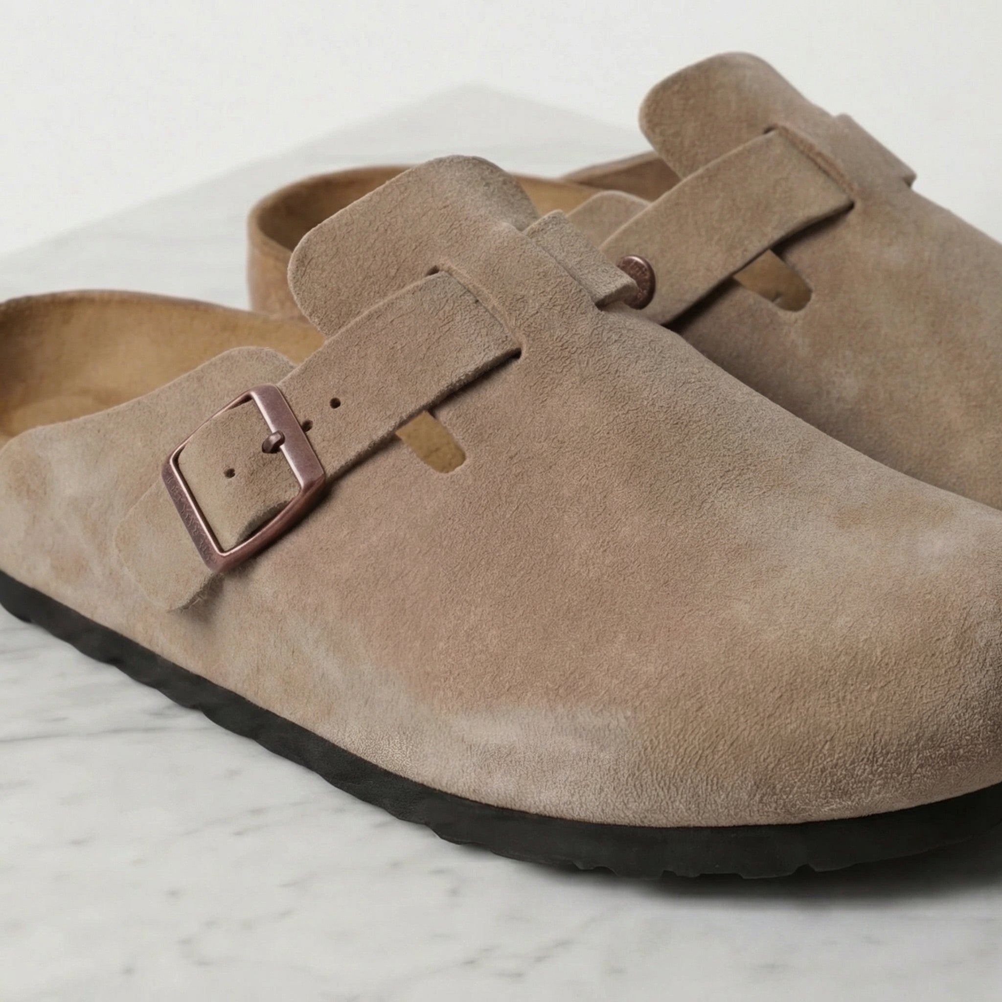 Men's Suede Buckle Strap Closed Toe Mules Summer